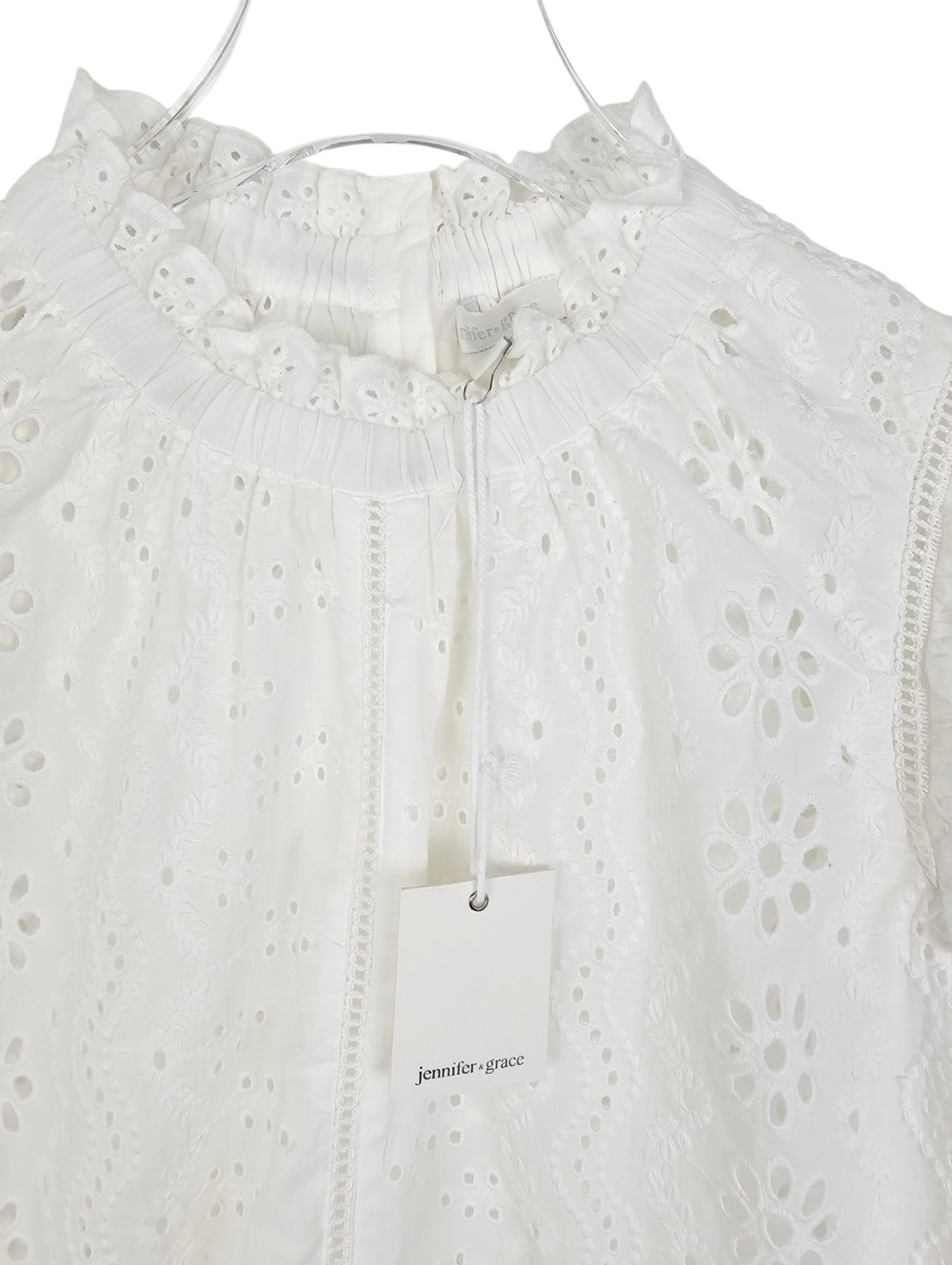 Jennifer & Grace White Embroidered Eyelet Top NWT - Picture 4 of 12